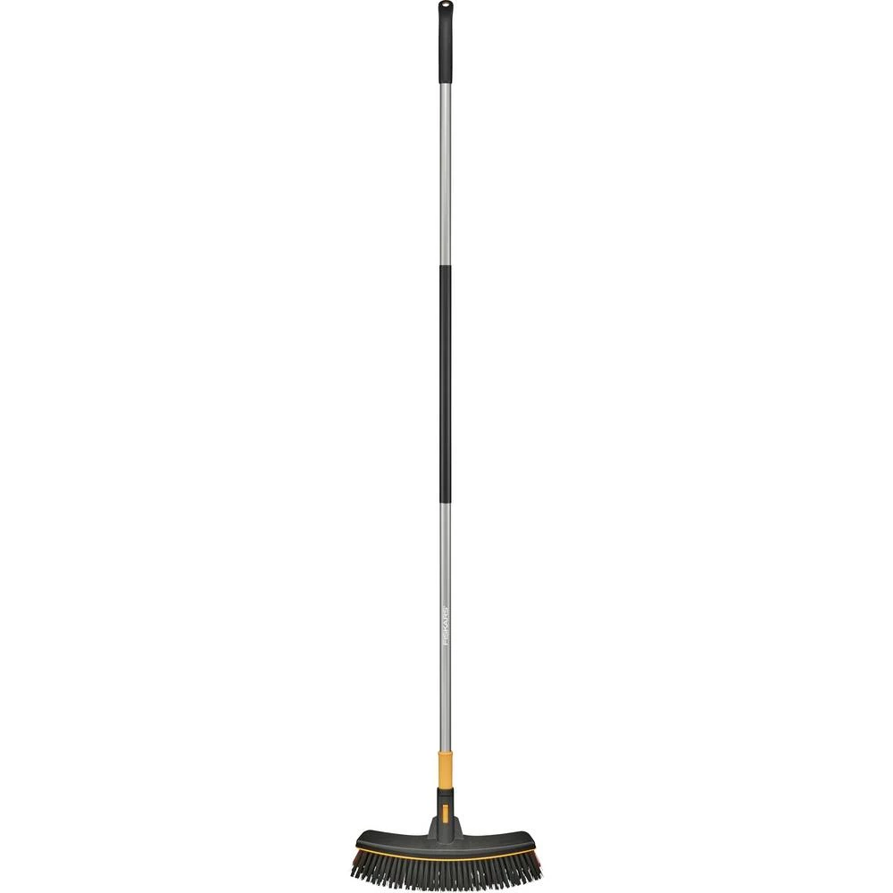 Fiskars 1077115 metla Radna širina 390 mm slika