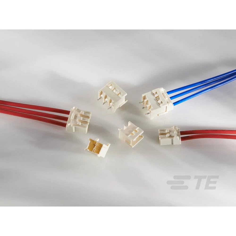 TE Connectivity 3-2232876-1 1 St. Bulk slika